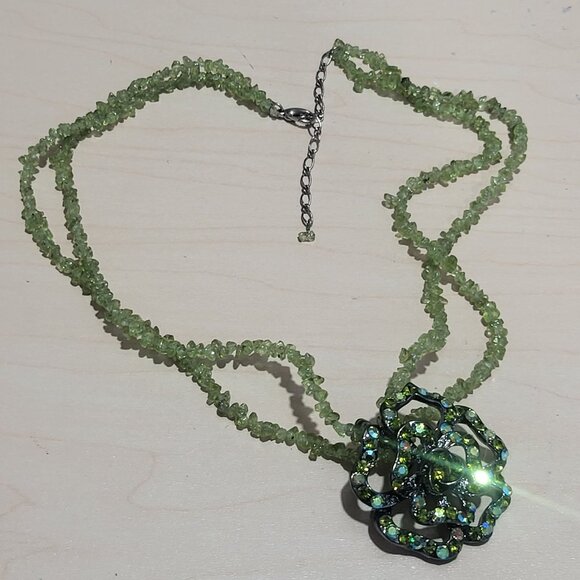 Multi Strand Green Beaded Necklace Detachable Floral Brooch Pendant - Picture 7 of 13